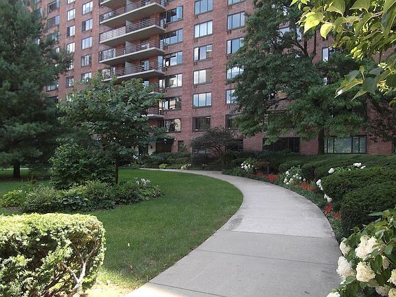 5th image of 392 Central Park W APT 19F