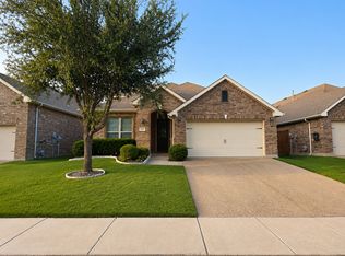 3520 Texas Star Dr, Euless, TX 76040