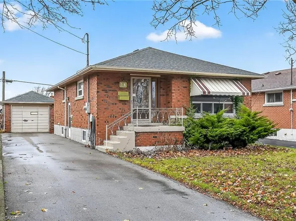 28 Warren Ave, Hamilton, ON L9A 3C6