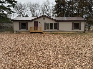 9218 Cady Rd, Jackson, MI 49201