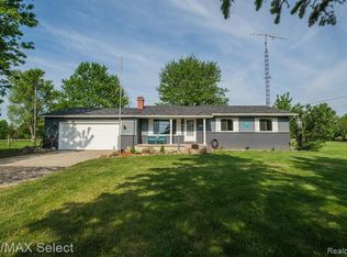 2095 Morrish Rd, Flushing, MI 48433