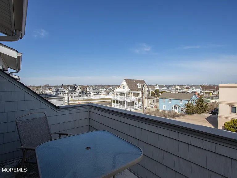 900 Ocean Ave #24 — Photo 44