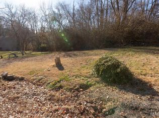 29 Highwood Dr, Belleville, IL 62223