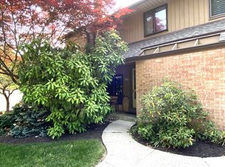 354 Paoli Woods Dr, Paoli, PA 19301
