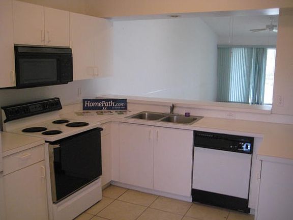 5th image of 915 New Waterford Dr APT 101