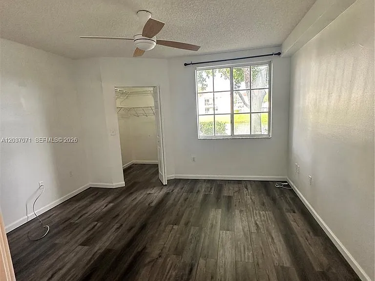 8050 N Nob Hill Rd #102 — Photo 5