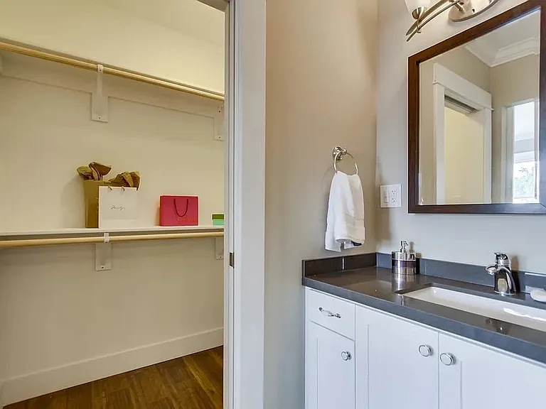 4004 Arizona St — Photo 15