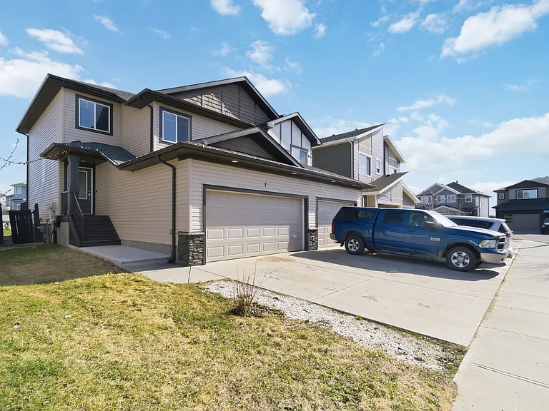 7 McLean Bnd — Photo 3