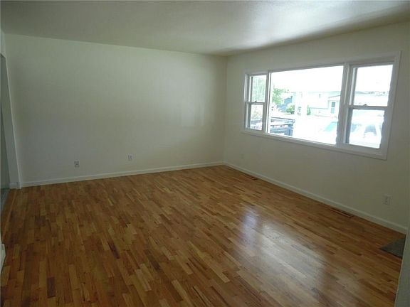 2nd image of 1623 Avenue F