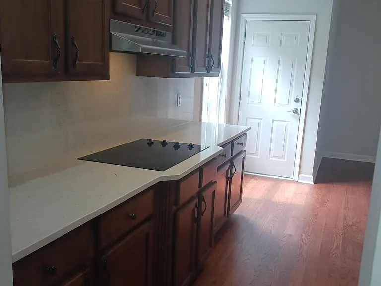 3040 Treadwell St — Photo 9