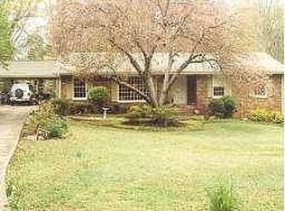 184 Spring Dr, Roswell, GA 30075