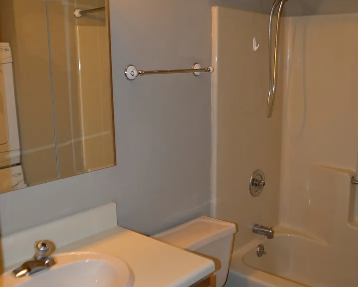 207 McCellion Ave — Photo 9