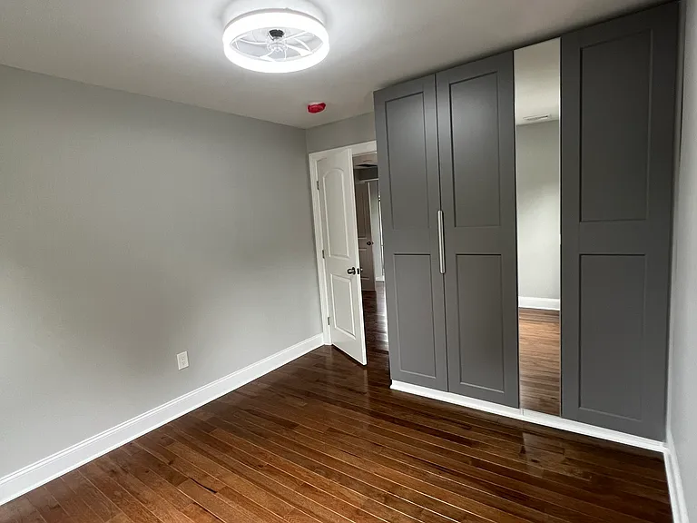 20 Van Dyke Pl #2 — Photo 8