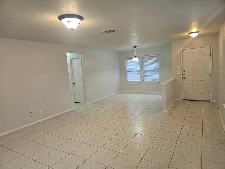 6515 Kestrel Ln — Photo 4