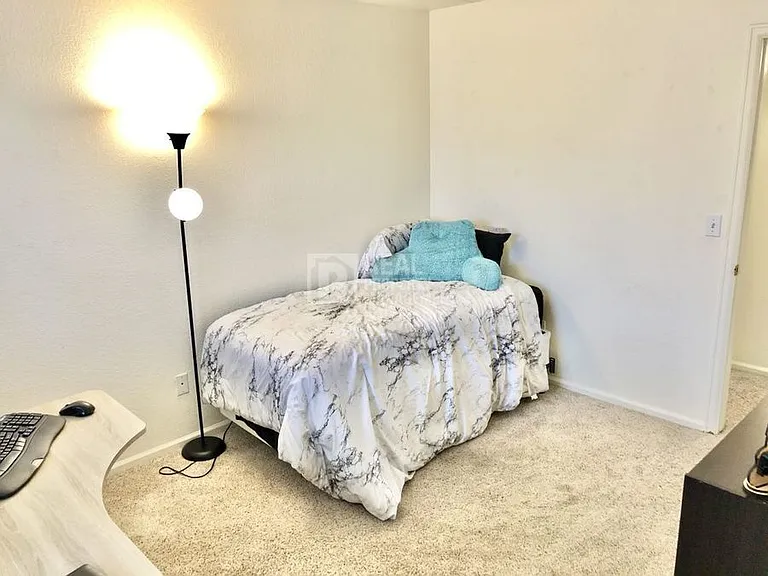4283 W Kenyon Ave — Photo 11