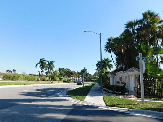 5th image of 12652 SW 28th St