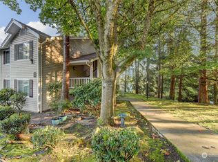 19230 Forest Park Dr NE APT A104, Lake Forest Park, WA