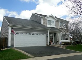 1201 Lone Oak Trl, Aurora, IL 60506