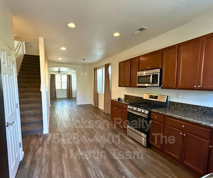 5900 Promontory Dr — Photo 5