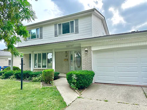 32307 Cambridge Dr Photo 1