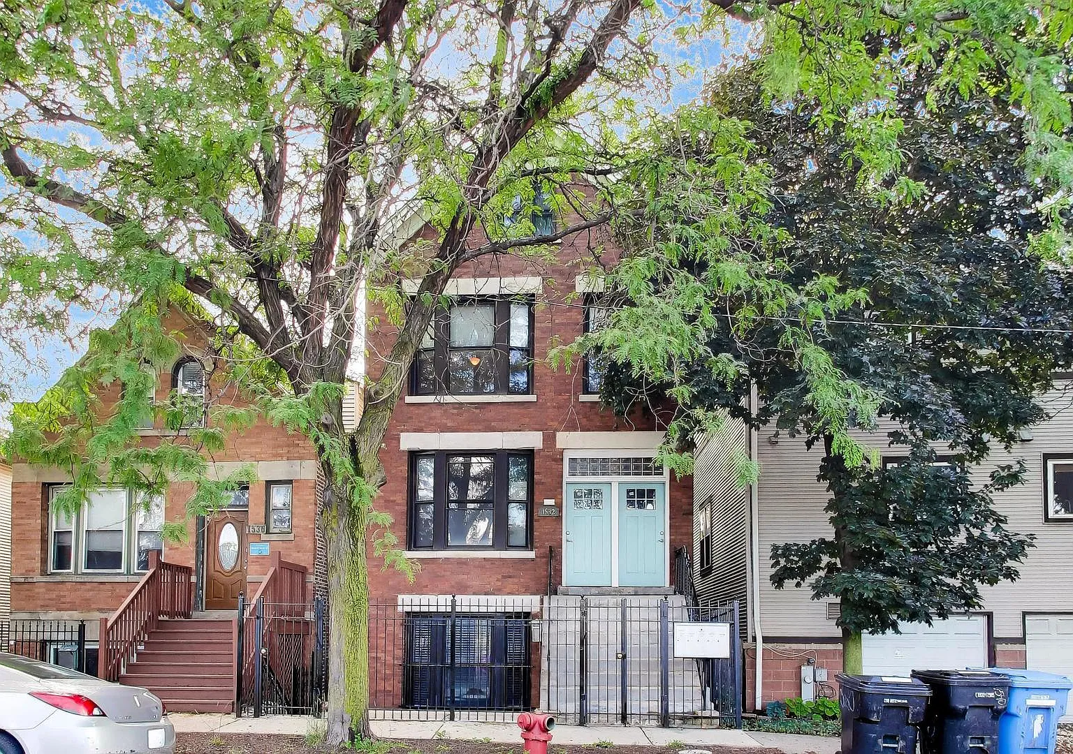 2 bed, 800 sqft, $2,361 — Photo 1