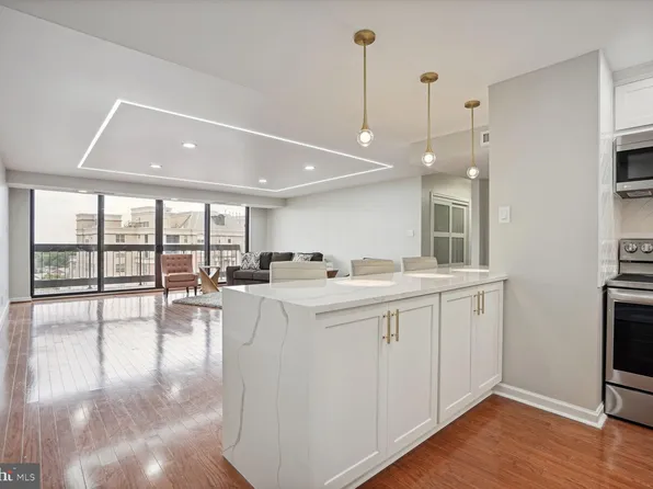 3800 Fairfax Dr APT 914, Arlington, VA 22203