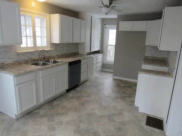 330 Sackett Ave, Cuyahoga Falls, OH 44221