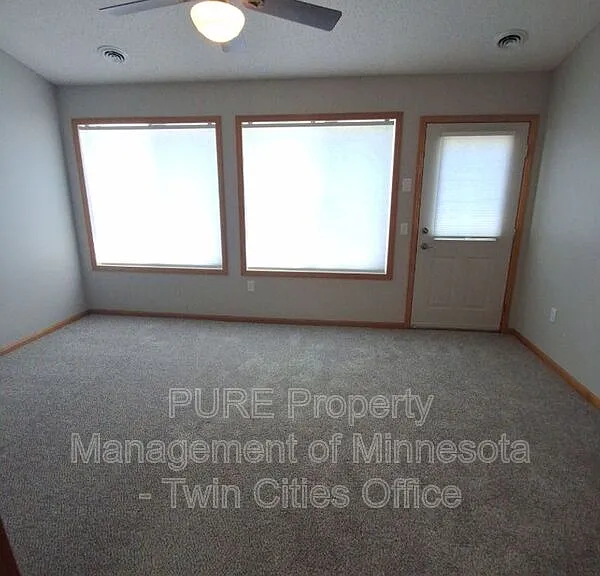 612 Lake View Dr — Photo 11
