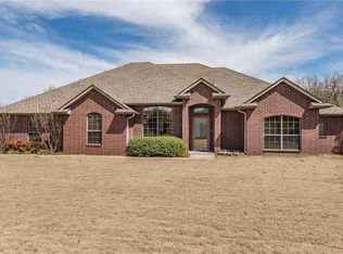 10314 Lakeside Dr, Oklahoma City, OK 73120