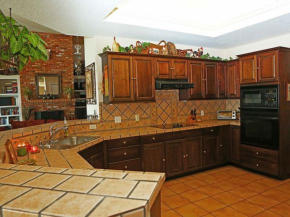 4th image of 1592 Waterwitch Dr