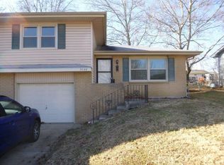 5606 N Strathbury Ave, Kansas City, MO 64151