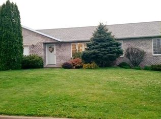 665 Birch Rdg N, Peosta, IA 52068