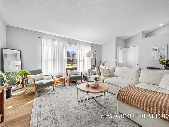 2nd image of 15257 Widgeon Rd