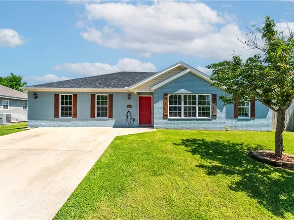 20702 Justin Dr, Springdale, AR 72764