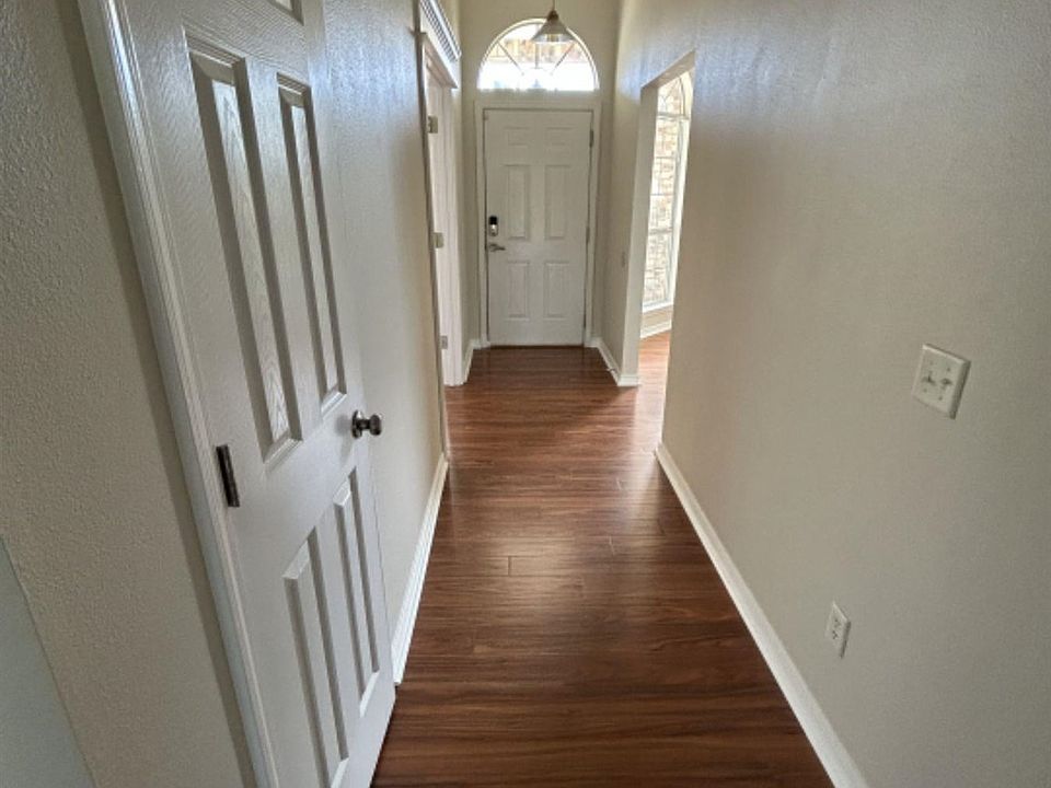 1915 Iris Ln, Navarre, FL 32566 Zillow