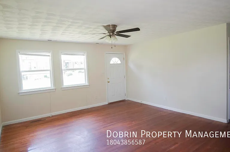 1011 Kinney St — Photo 5