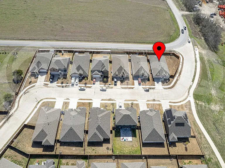 204 Rosewood Dr — Photo 30