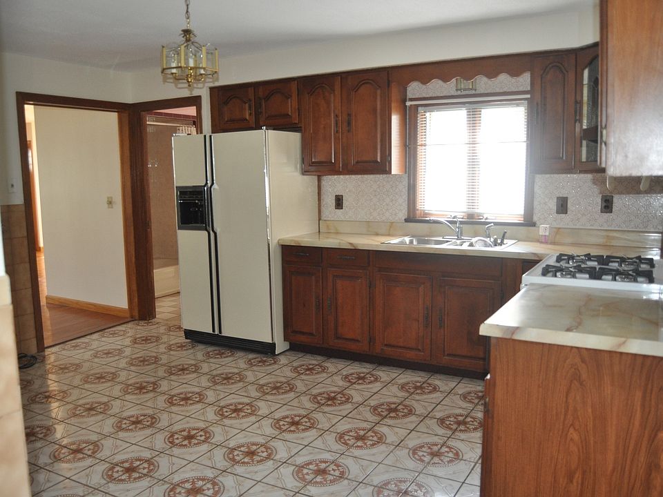2nd image of 263 Central Ave