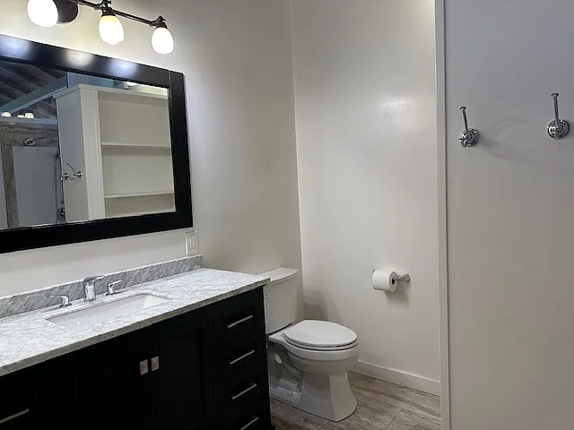 1024 Rambling Rd — Photo 23