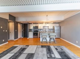 105 N 31st Ave APT 701, Omaha, NE 68131