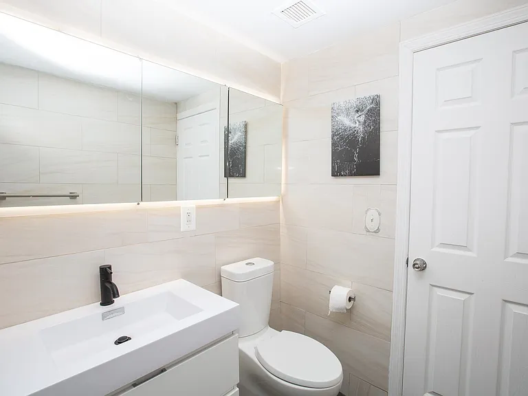 1 2nd St #1907 — Photo 11