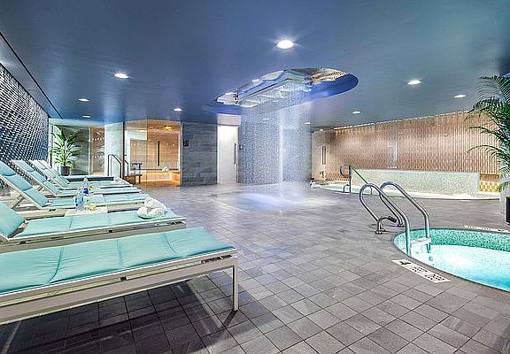 5th image of 605 W 42nd St APT 42R