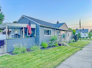 162 Mitchell St, Barberton, OH 44203