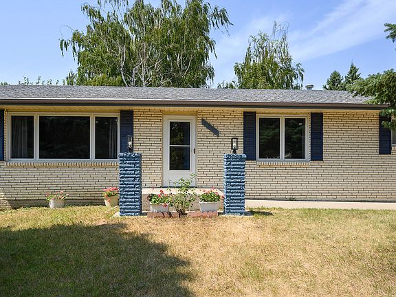 2nd image of 1322 Ridgeview Ln