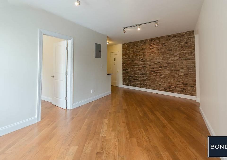 2nd image of 23 Bedford St #5D