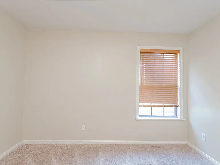 4501 Caswell Ave — Photo 12