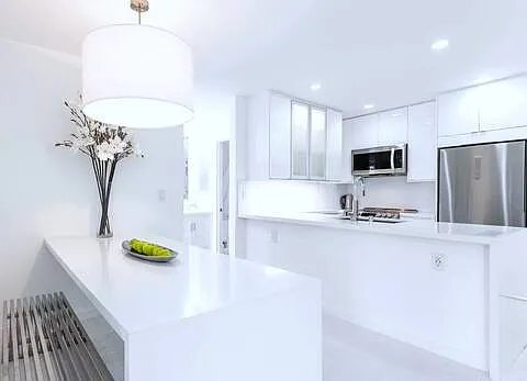11645 Montana Ave — Photo 15