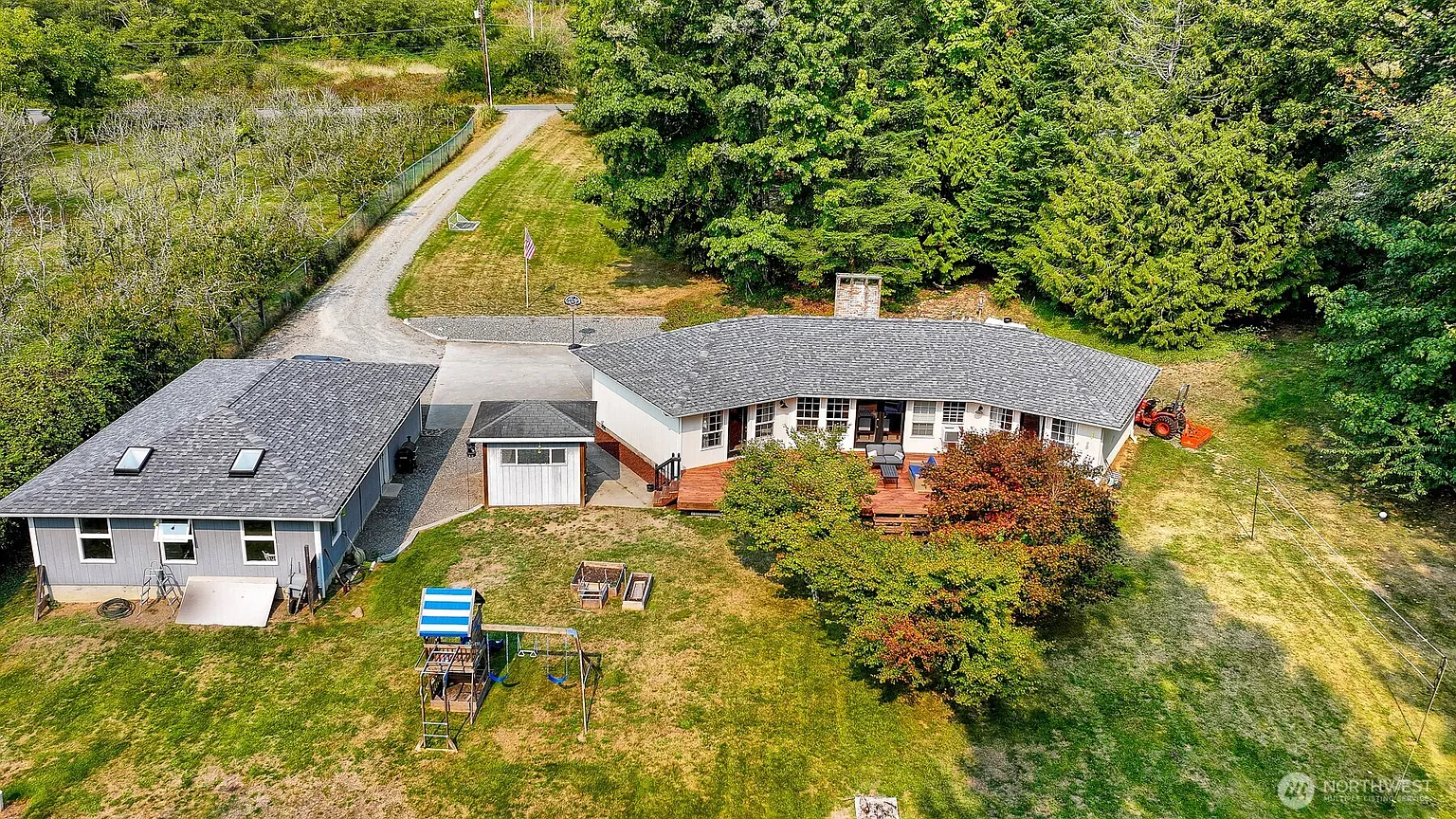 3575 Sweet Road photo 1