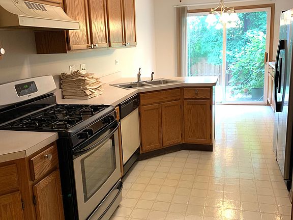 4th image of 1175 Orleans Dr