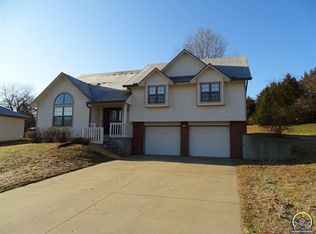 4013 NW Cherry Creek Dr, Topeka, KS 66618